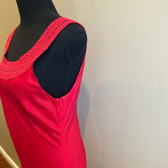 Jones Wear Crochet Tiered Maxi Dress Red - 6 A-line Travel Vacation Resortwear - Picture 3 of 6